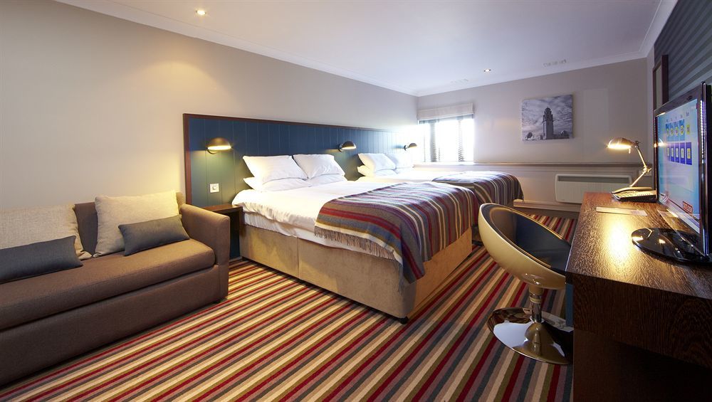 Village Hotel Blackpool Exterior foto